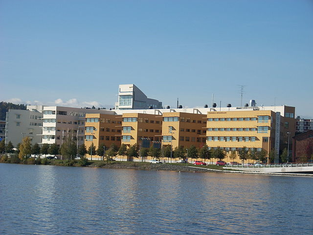 640px-hogskolan_jonkoping_munksjon